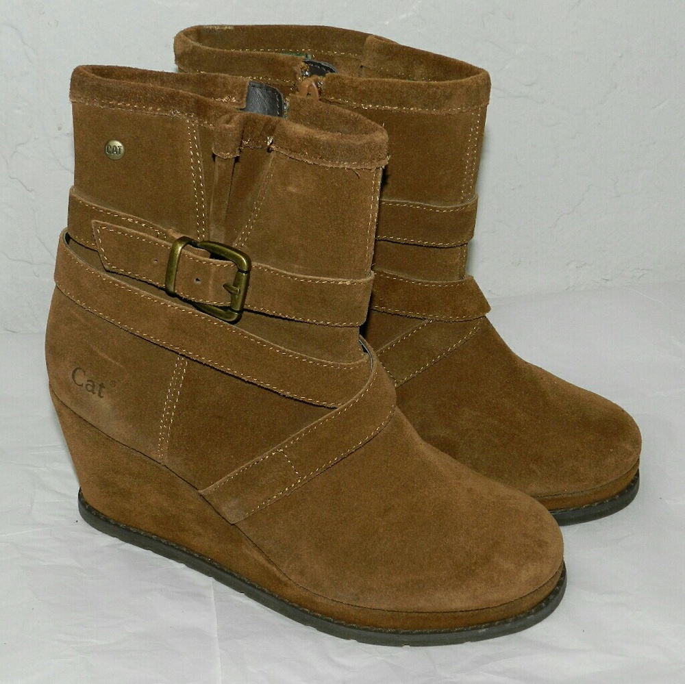 SOLD.....Caterpillar Women Wedge Boots